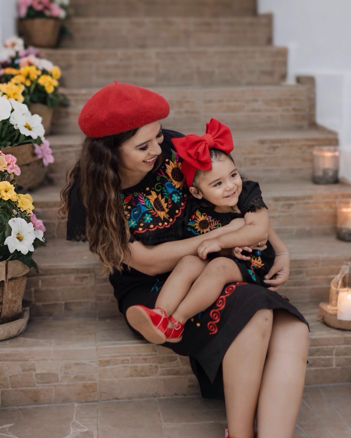 Crema corporal de almendras natural Amarti para hidratación profunda sin parabenos
Shampoo natural de bergamota Amarti para cabello graso sin sulfatos  
Crema facial anti-edad Amarti con ingredientes naturales mexicanos
Kit completo Amarti cosmética natural libre de químicos